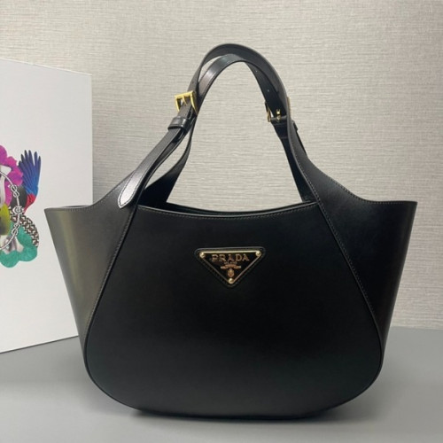 [ Prada ] 프라다 미디움 레더 토트백