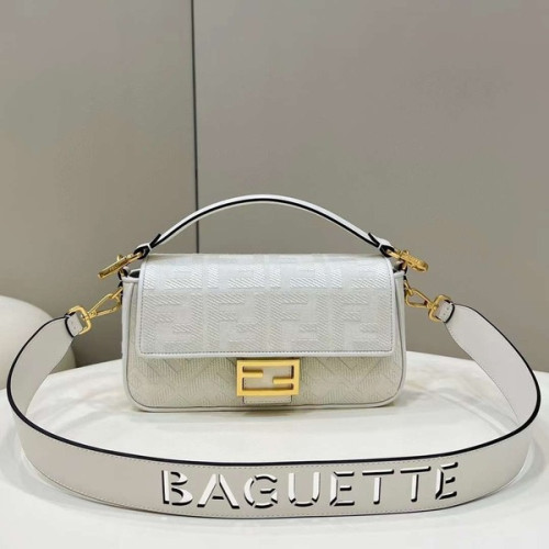 [Fendi] 펜디 바게트 미디엄