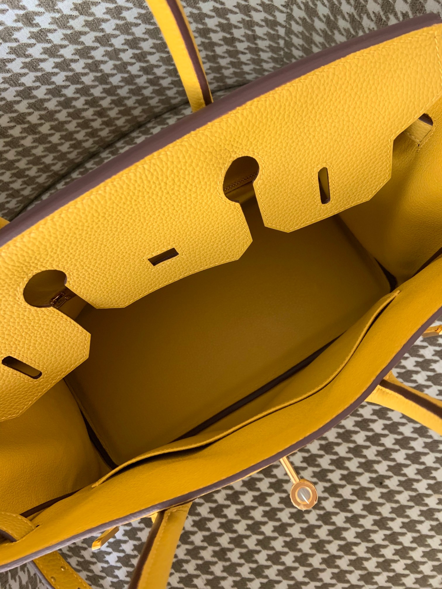 modal image 17