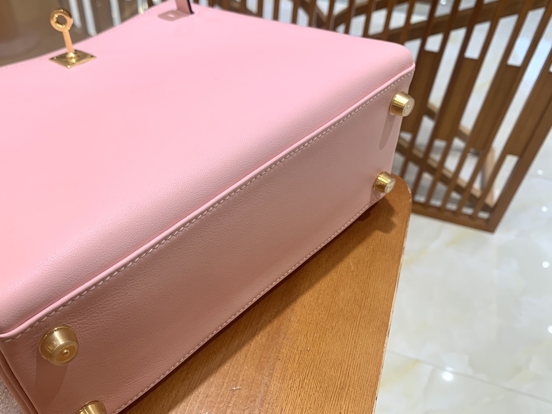 modal image 12