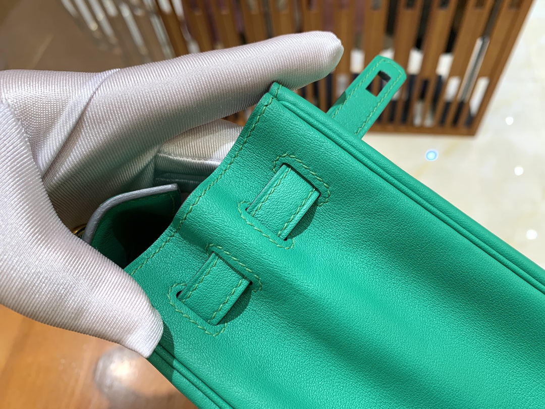 modal image 12