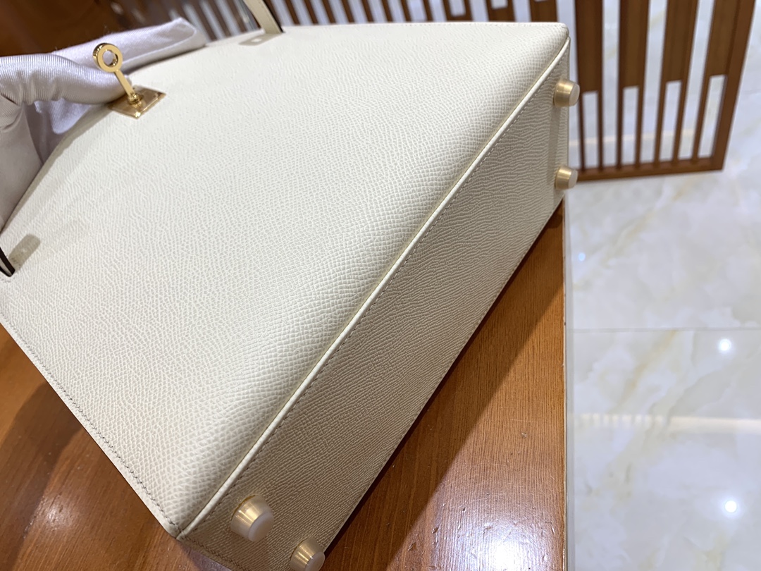 modal image 14