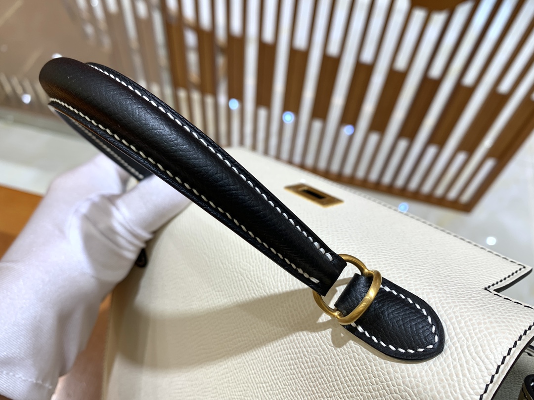 modal image 12