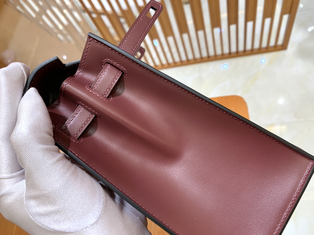 modal image 13