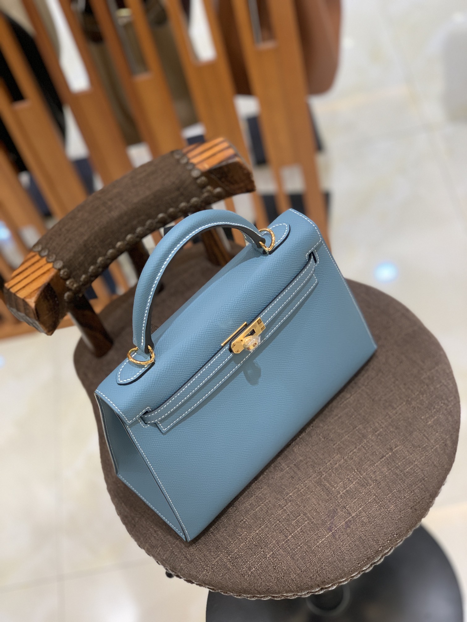 modal image 11
