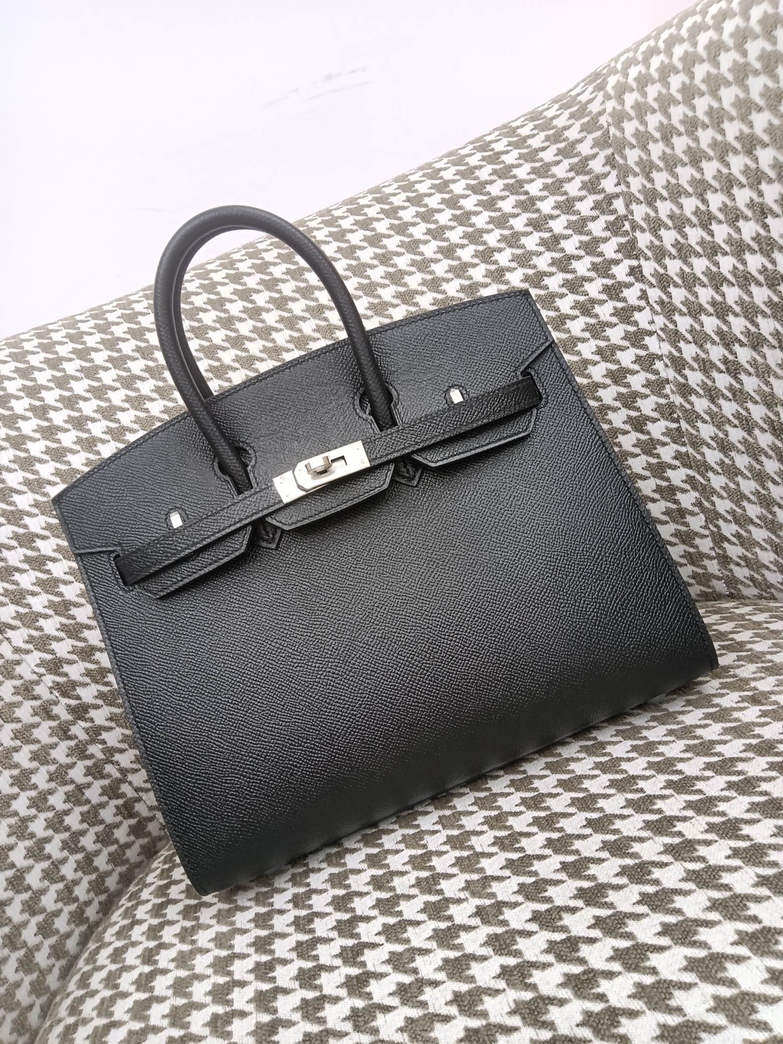 modal image 6