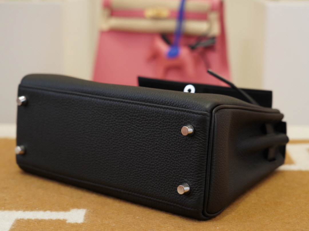 modal image 12