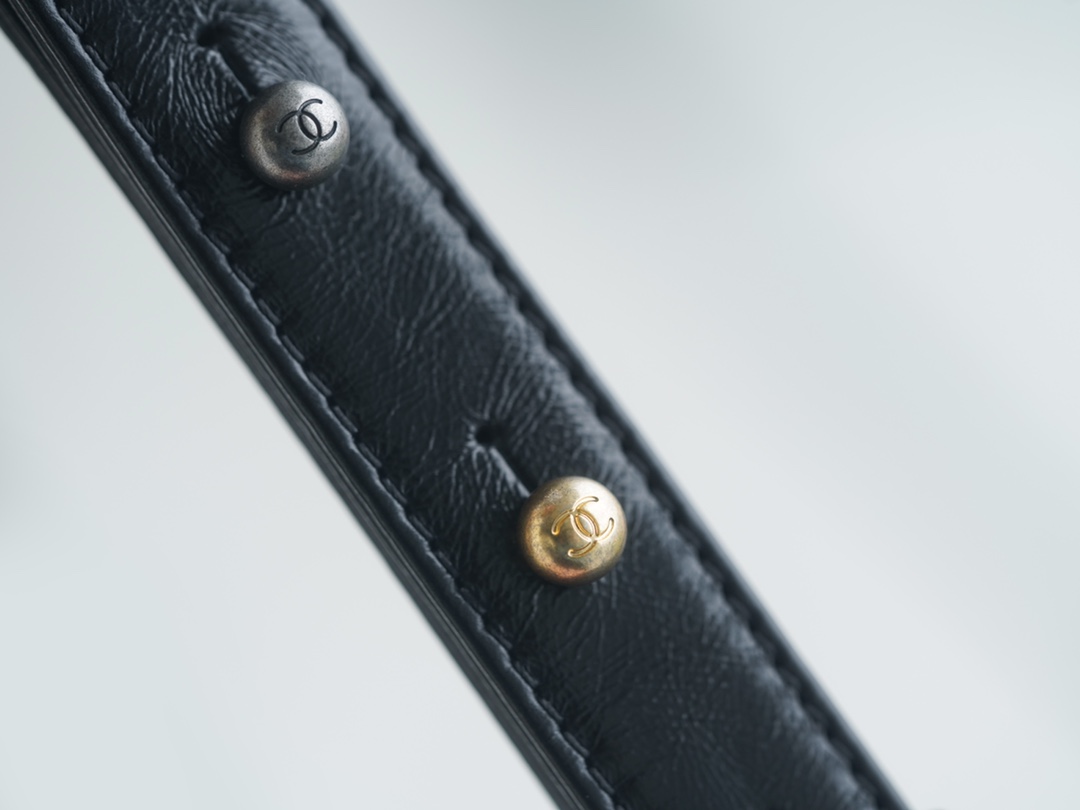 modal image 17