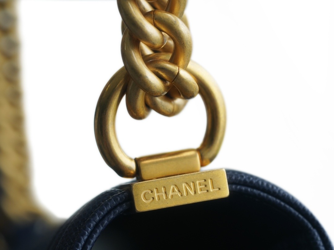 modal image 14