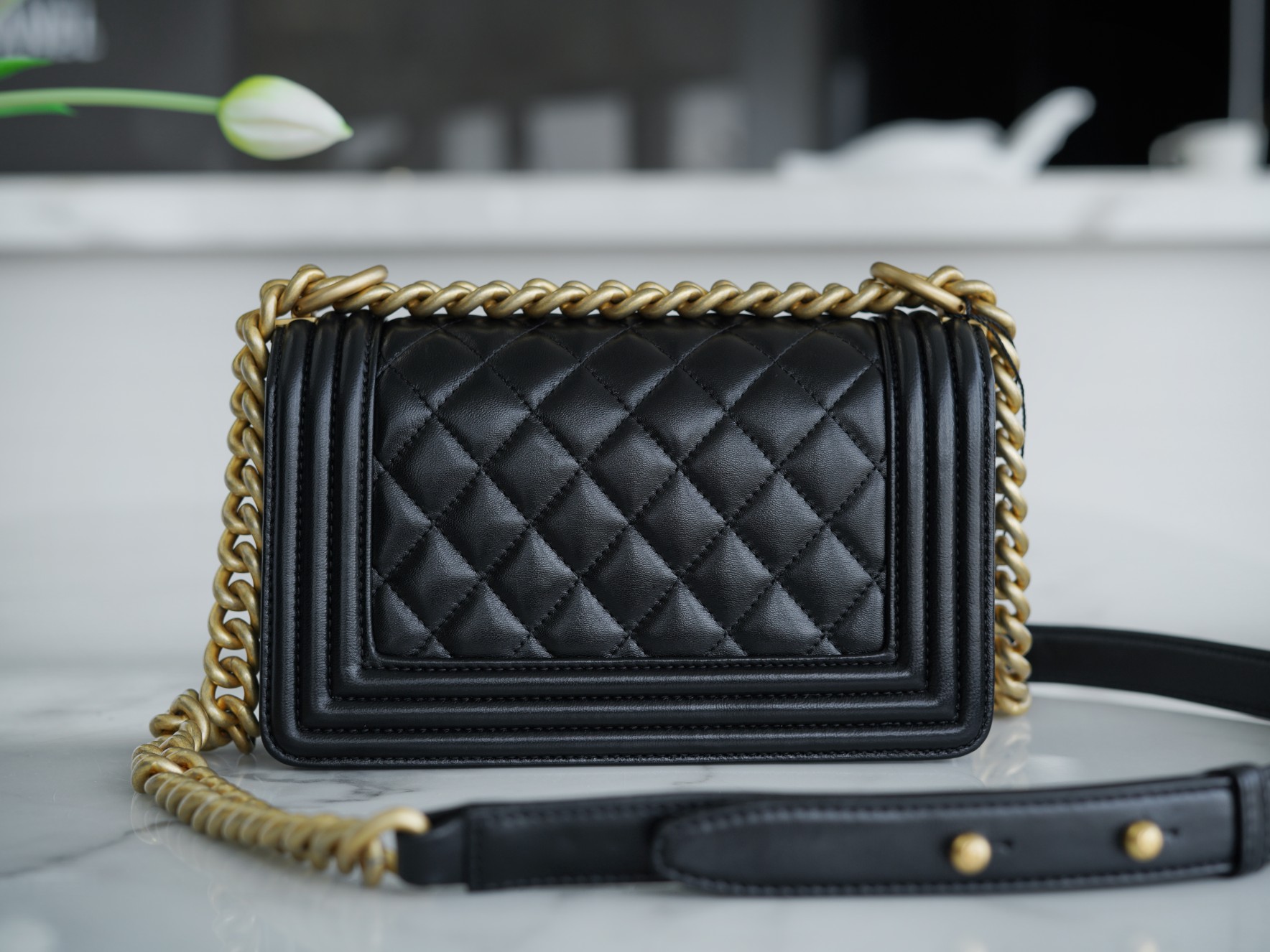 modal image 7