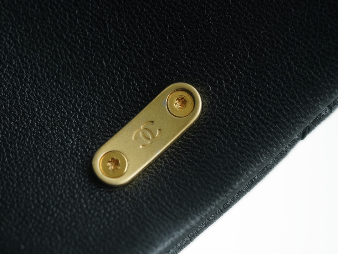 modal image 17