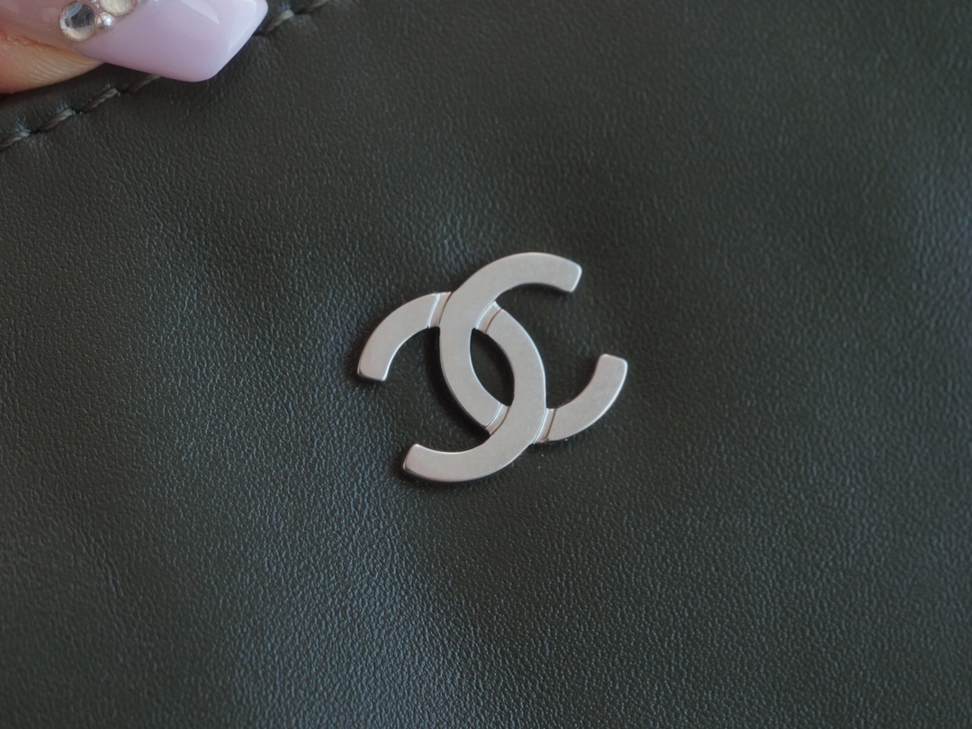 modal image 13