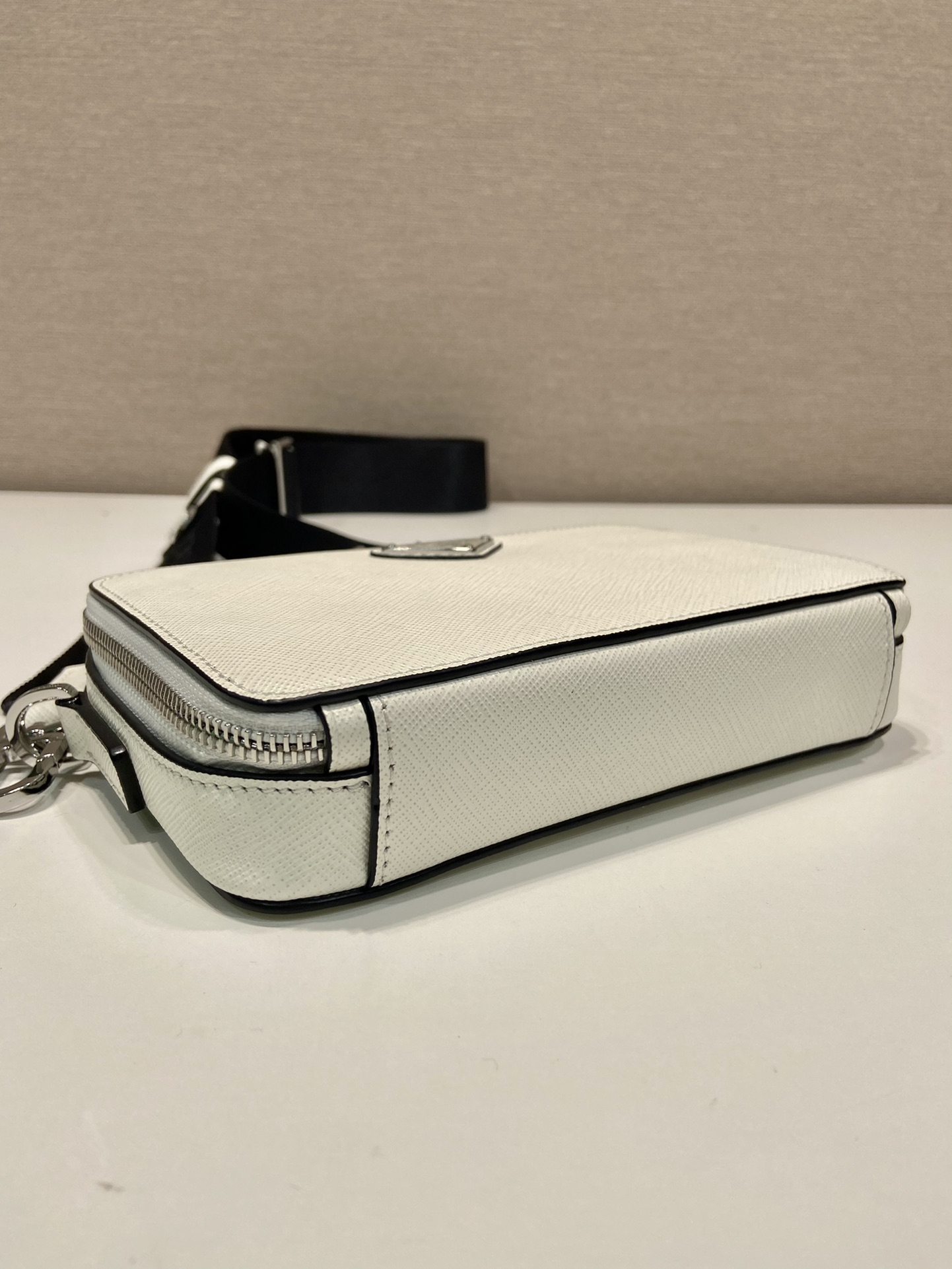 modal image 11