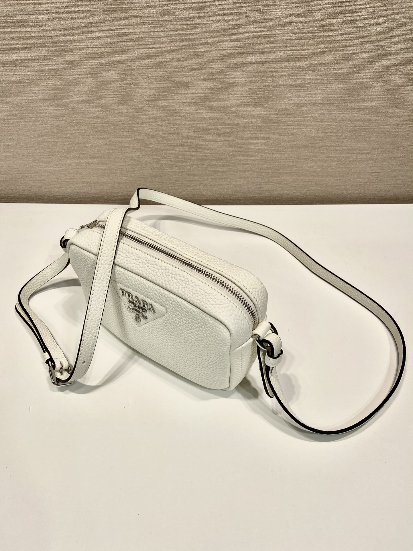 modal image 12