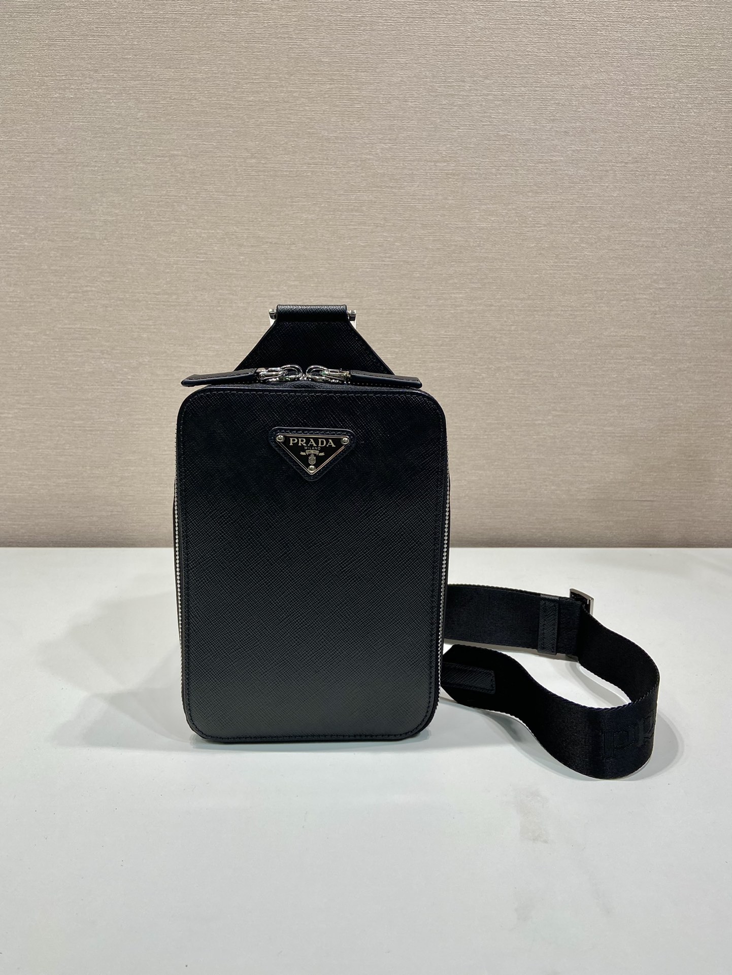 modal image 5