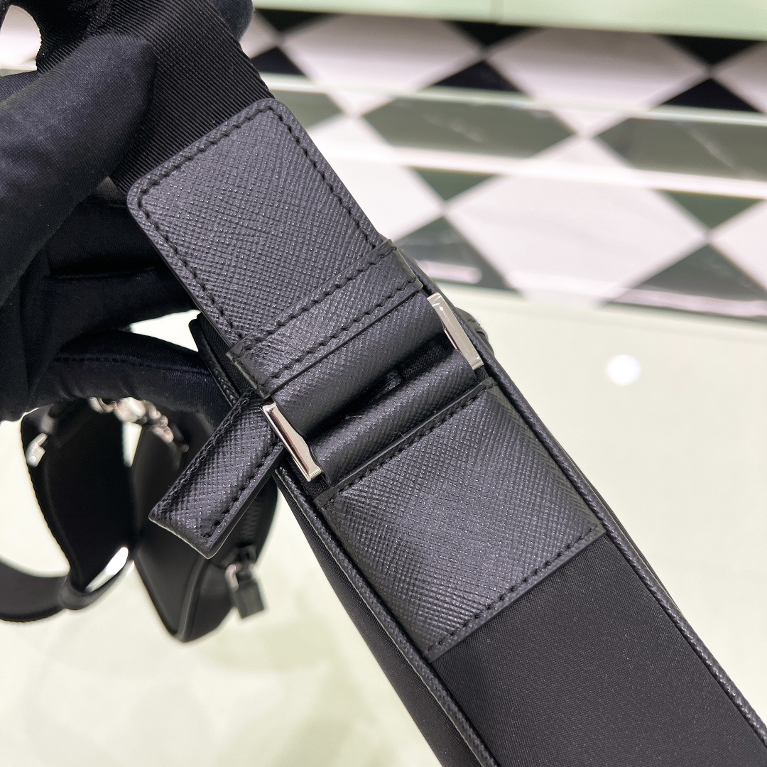 modal image 14