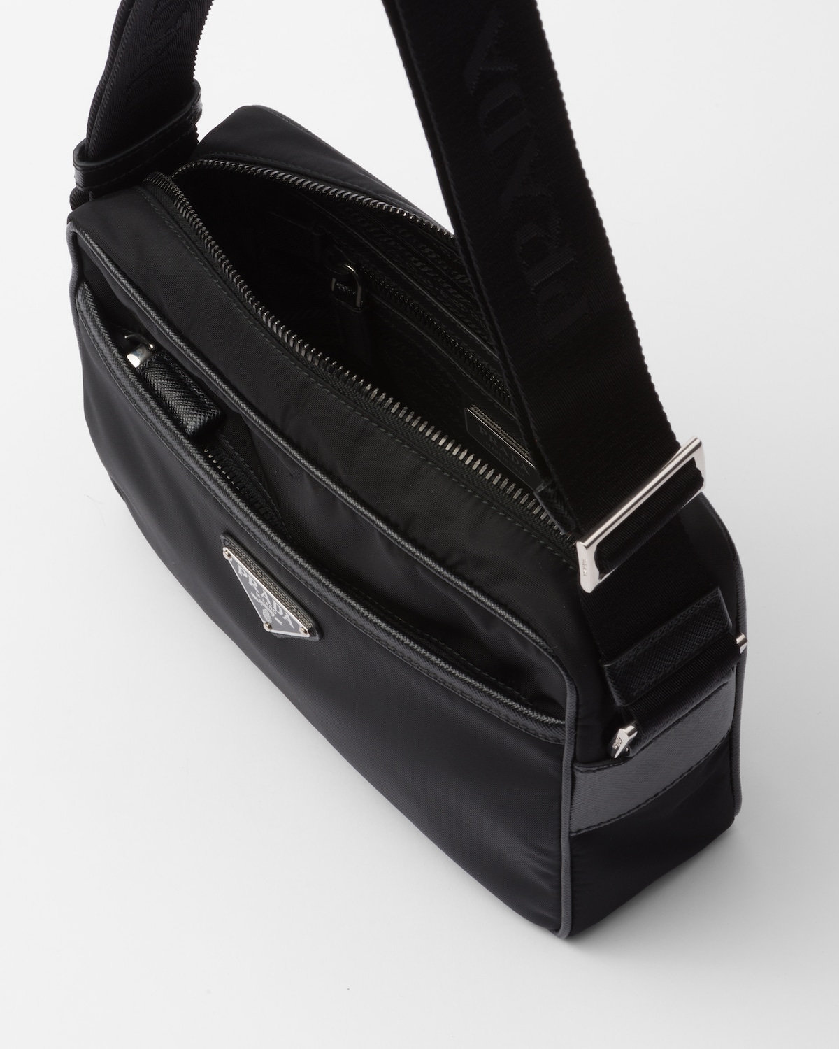 modal image 5