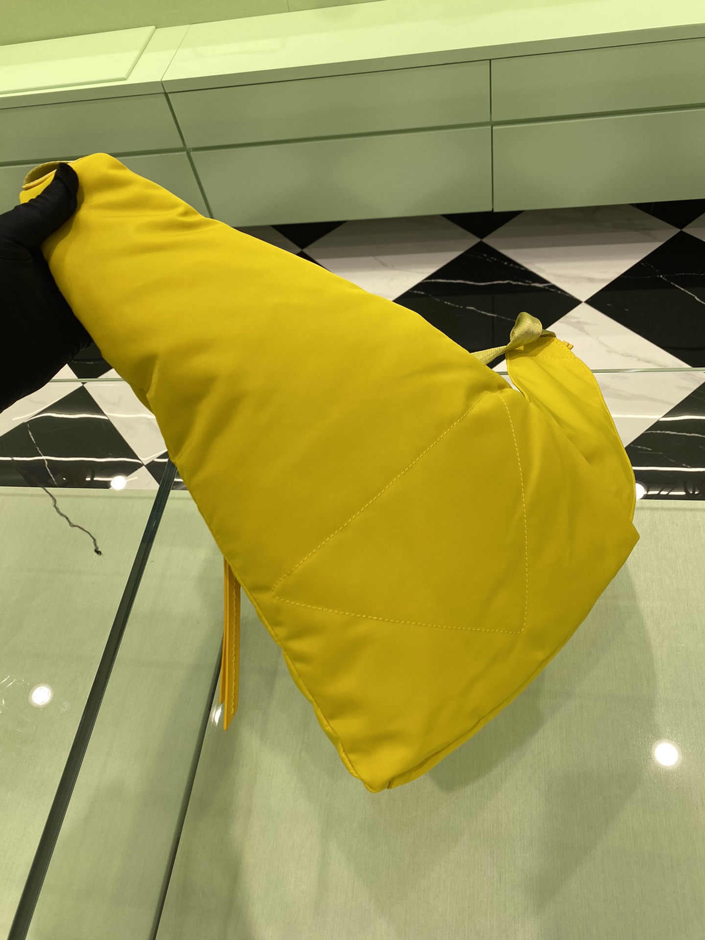 modal image 12