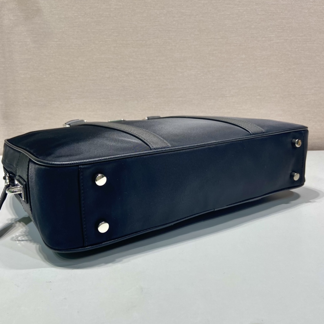 modal image 10