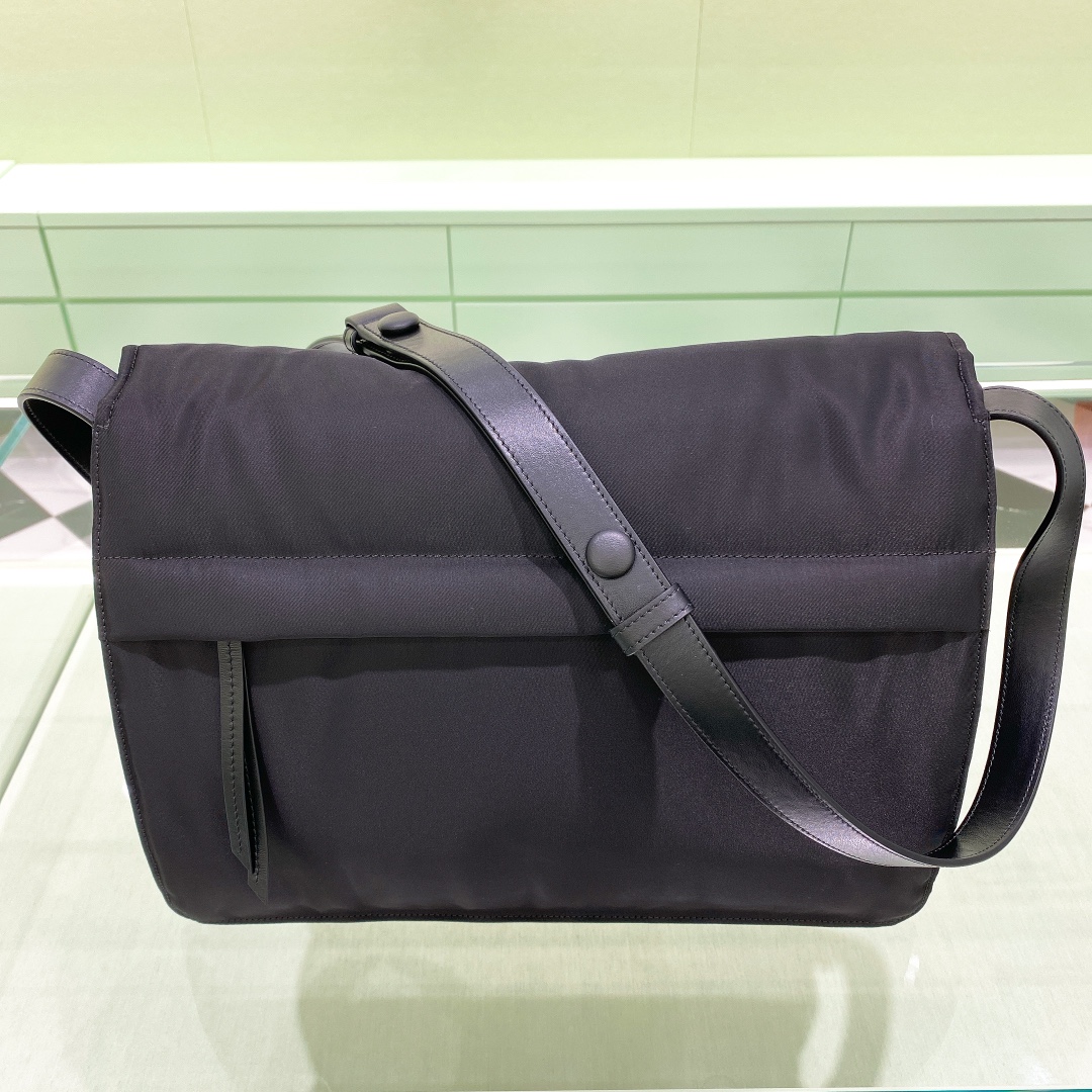 modal image 5