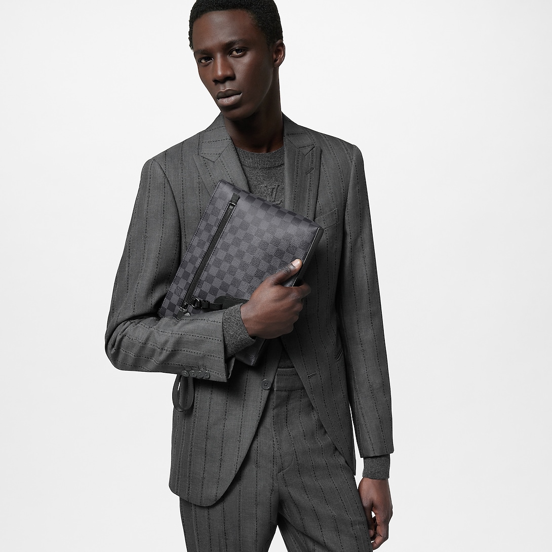 modal image 5