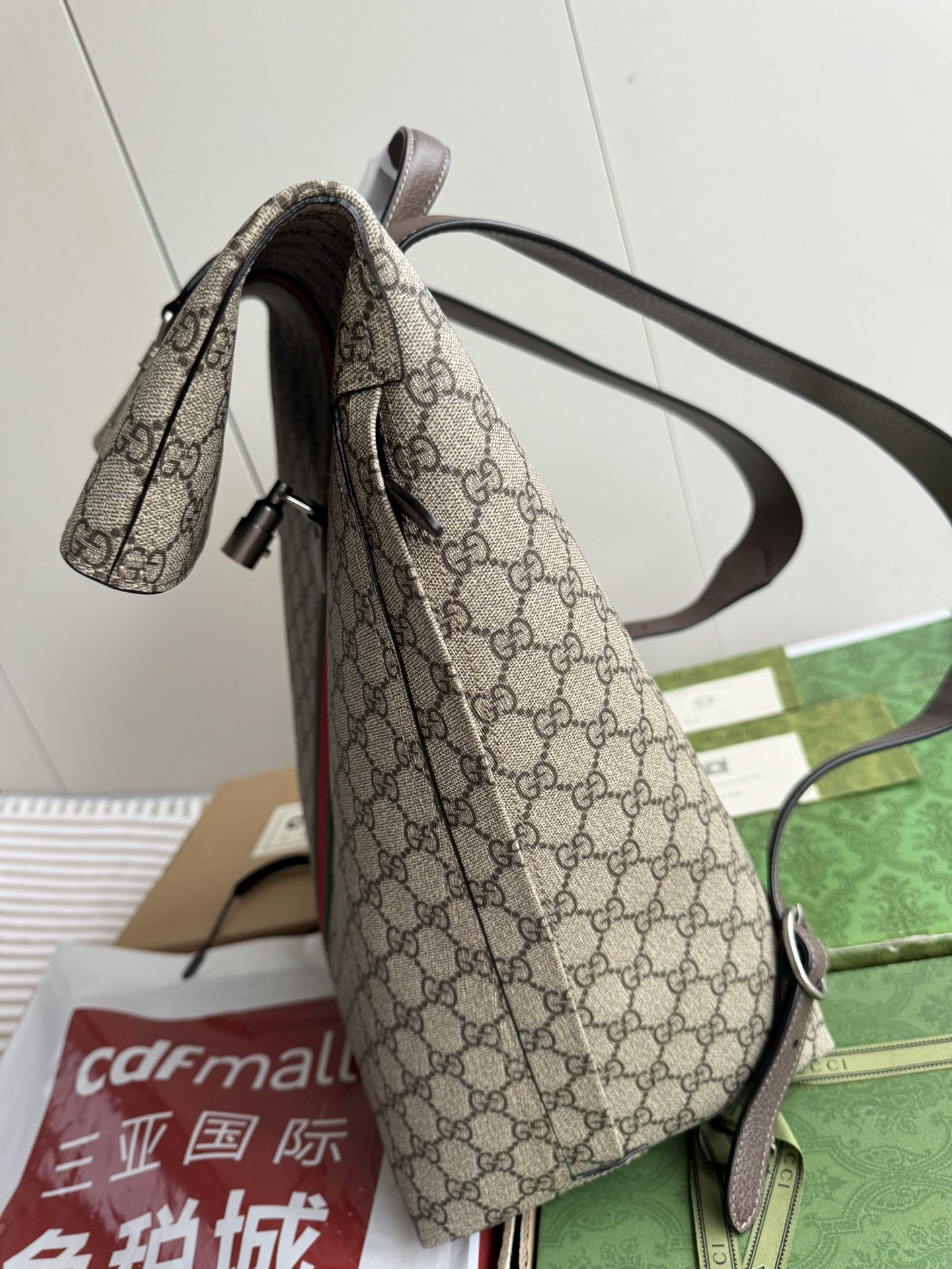 modal image 10