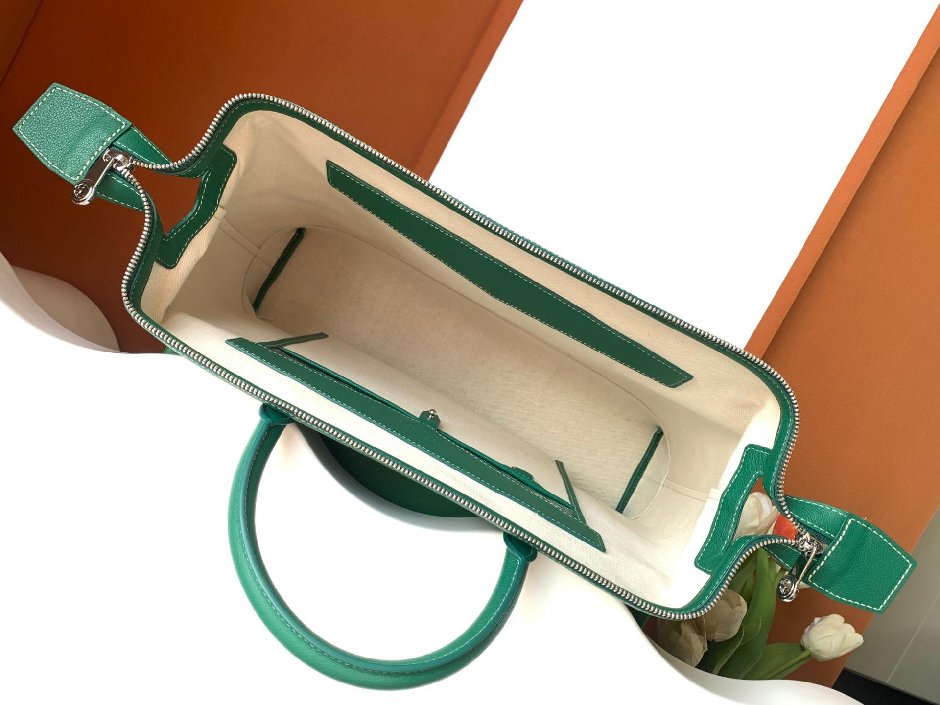 modal image 10