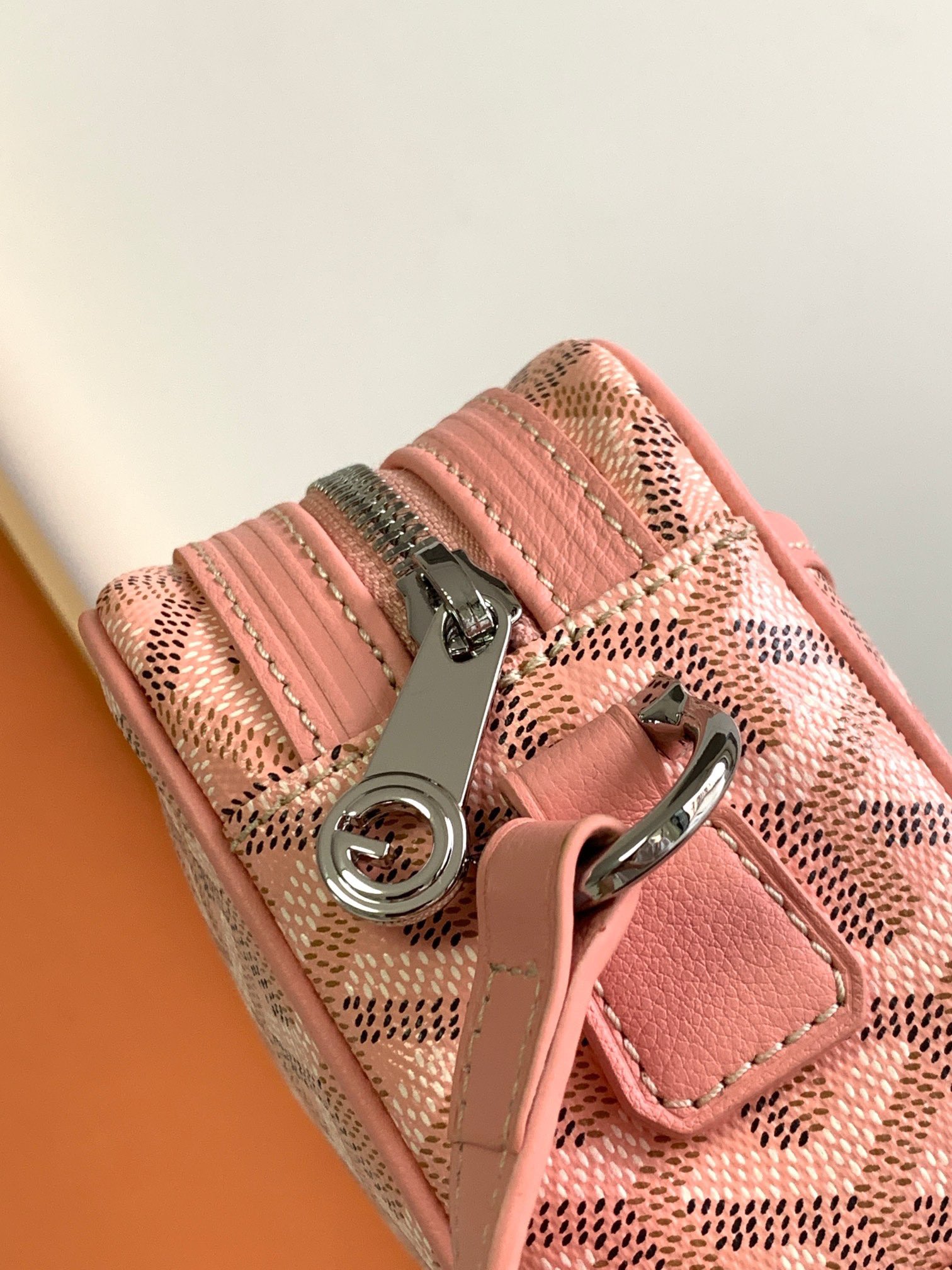 modal image 7