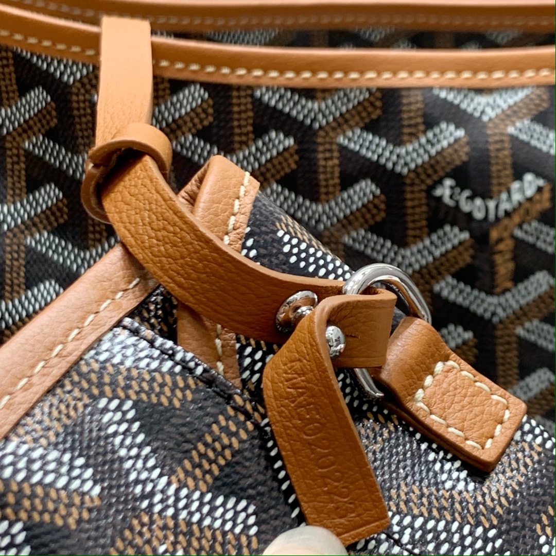 modal image 10