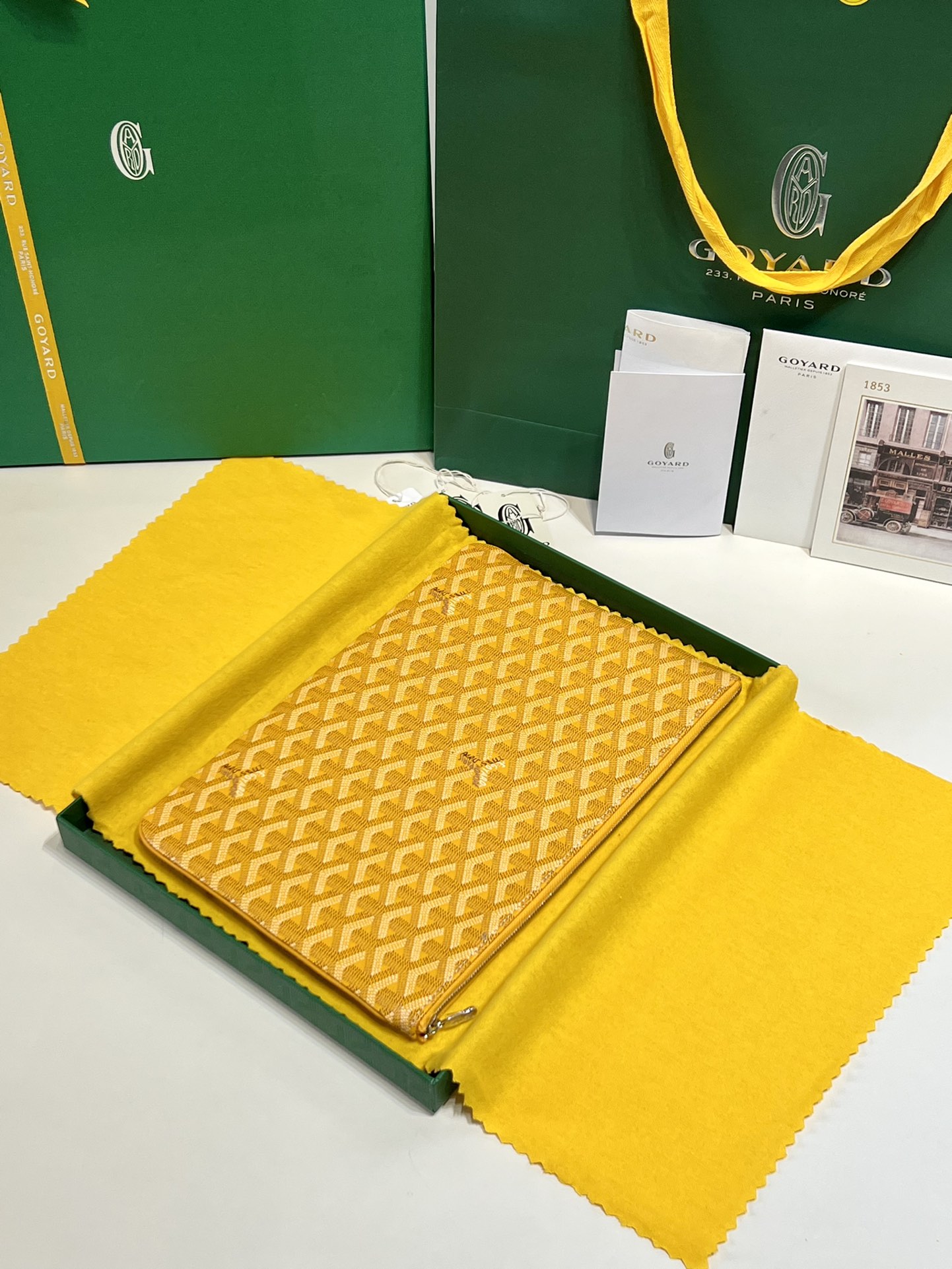modal image 4