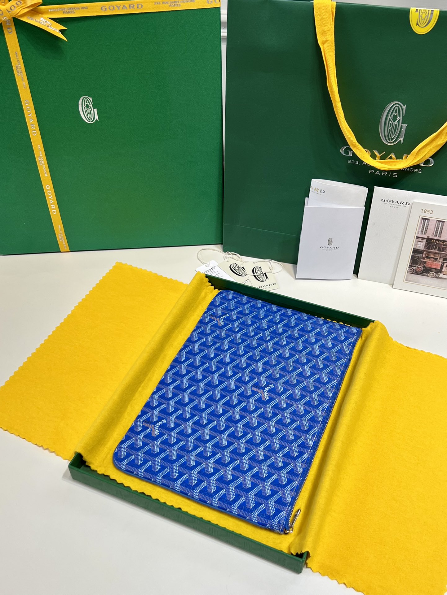 modal image 5