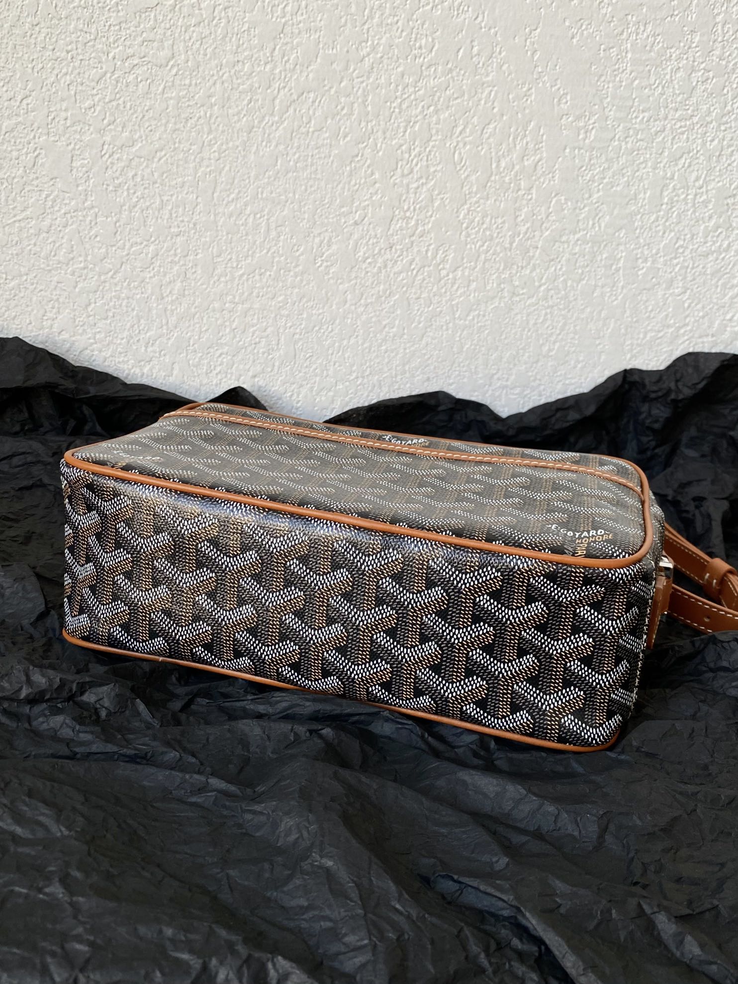 modal image 4
