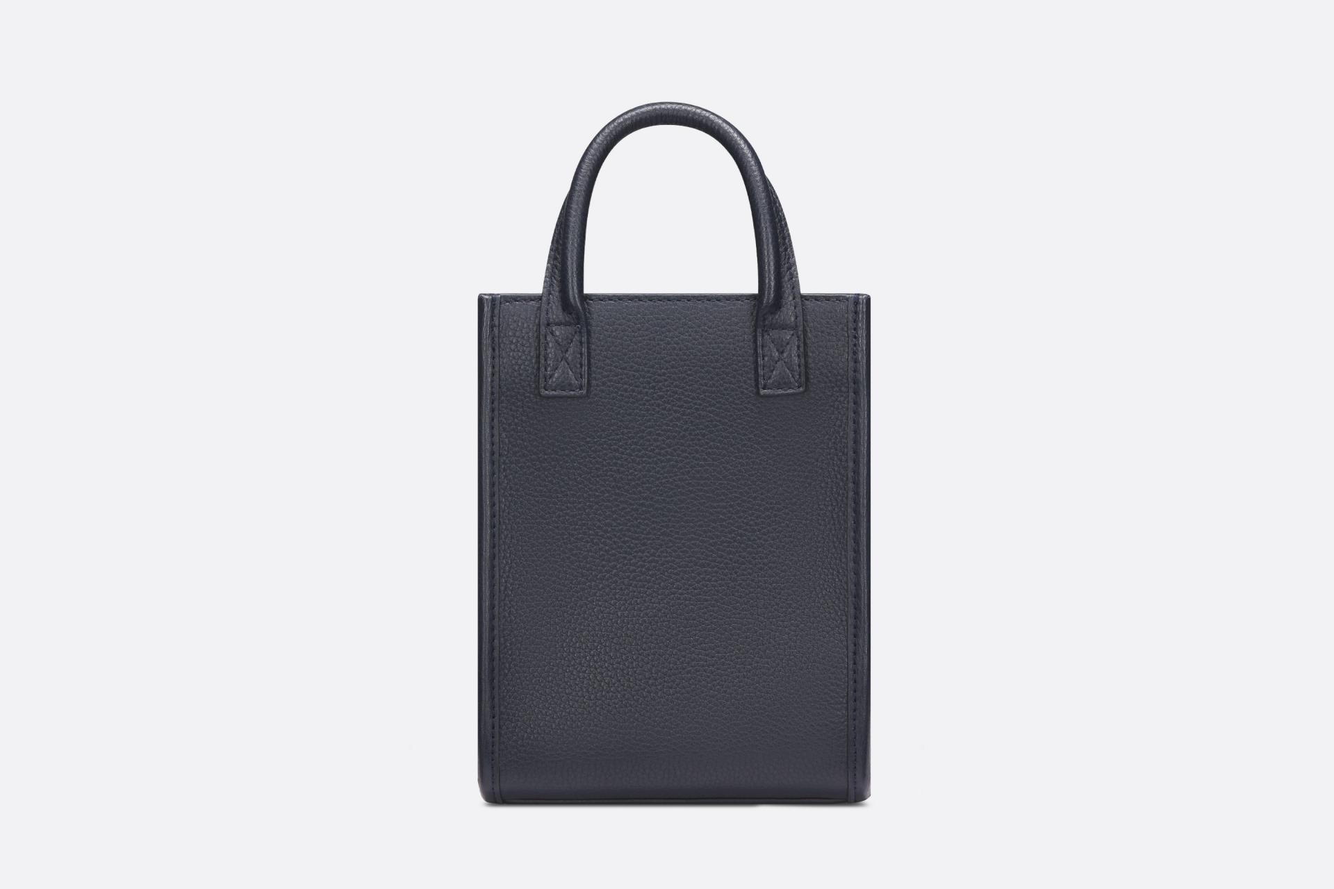 modal image 4