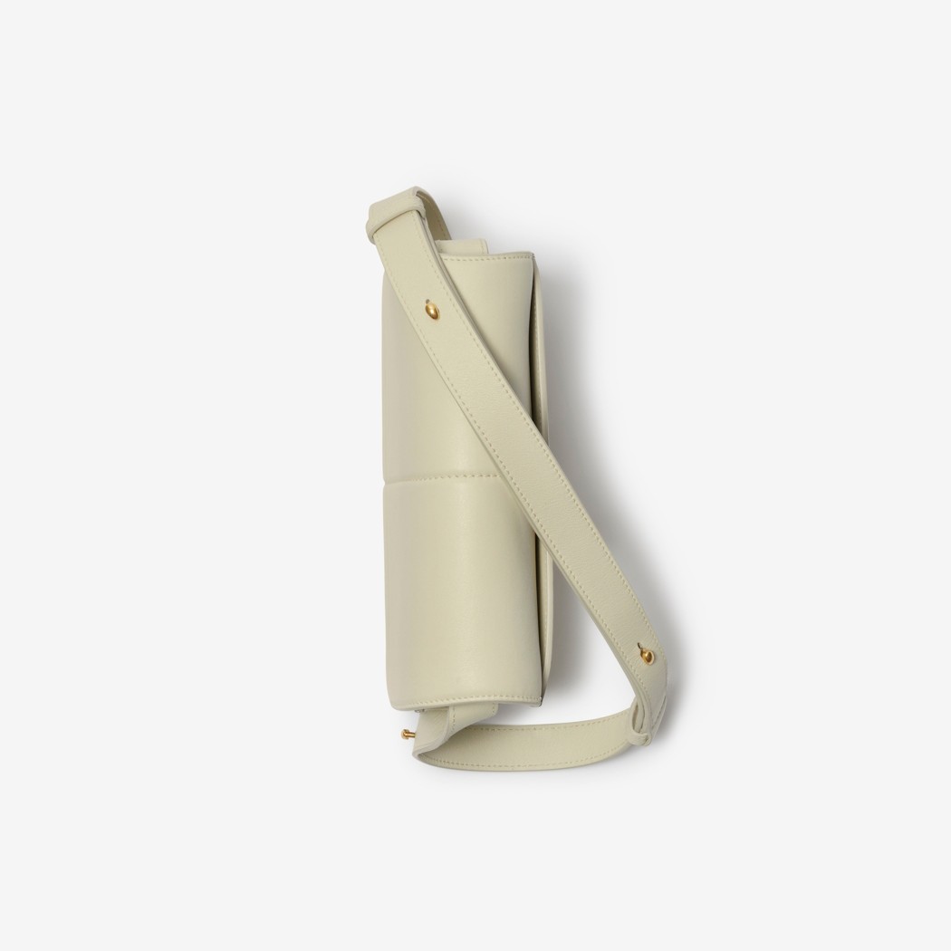 modal image 5
