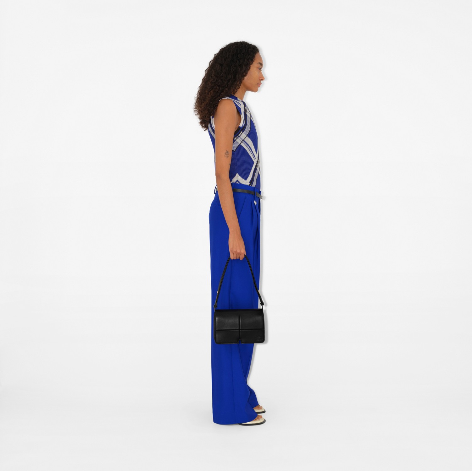 modal image 7