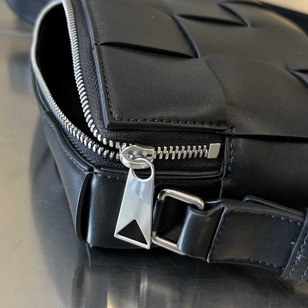 modal image 5
