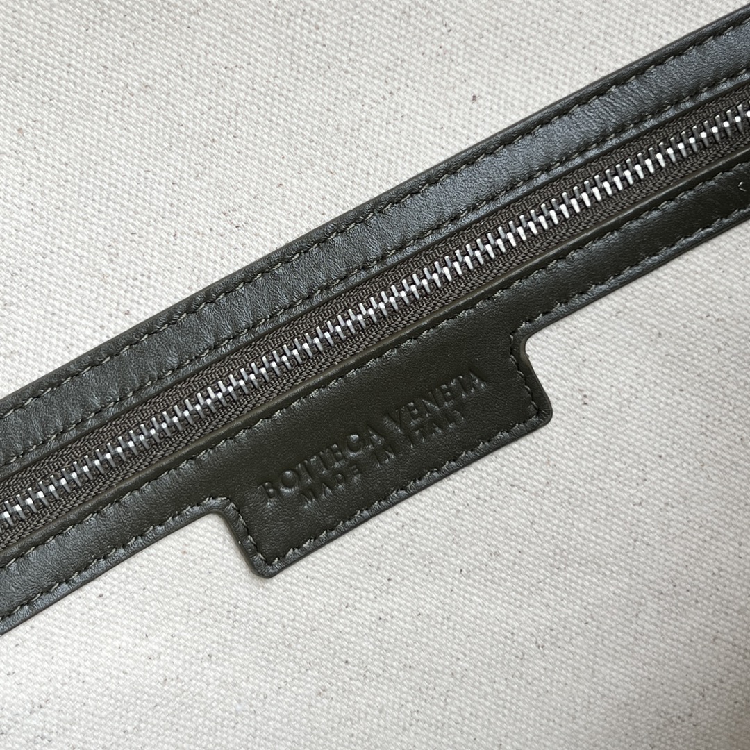 modal image 12