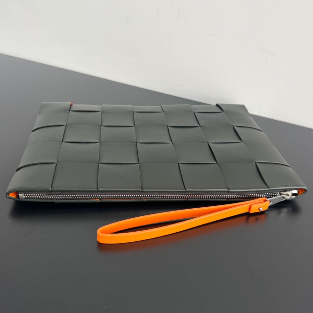 modal image 5