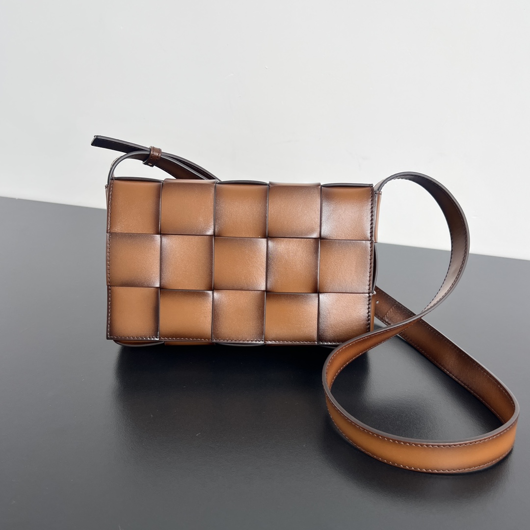 modal image 5