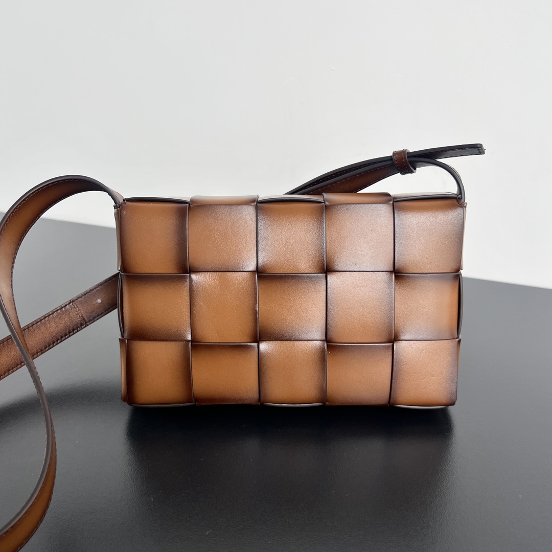 modal image 8