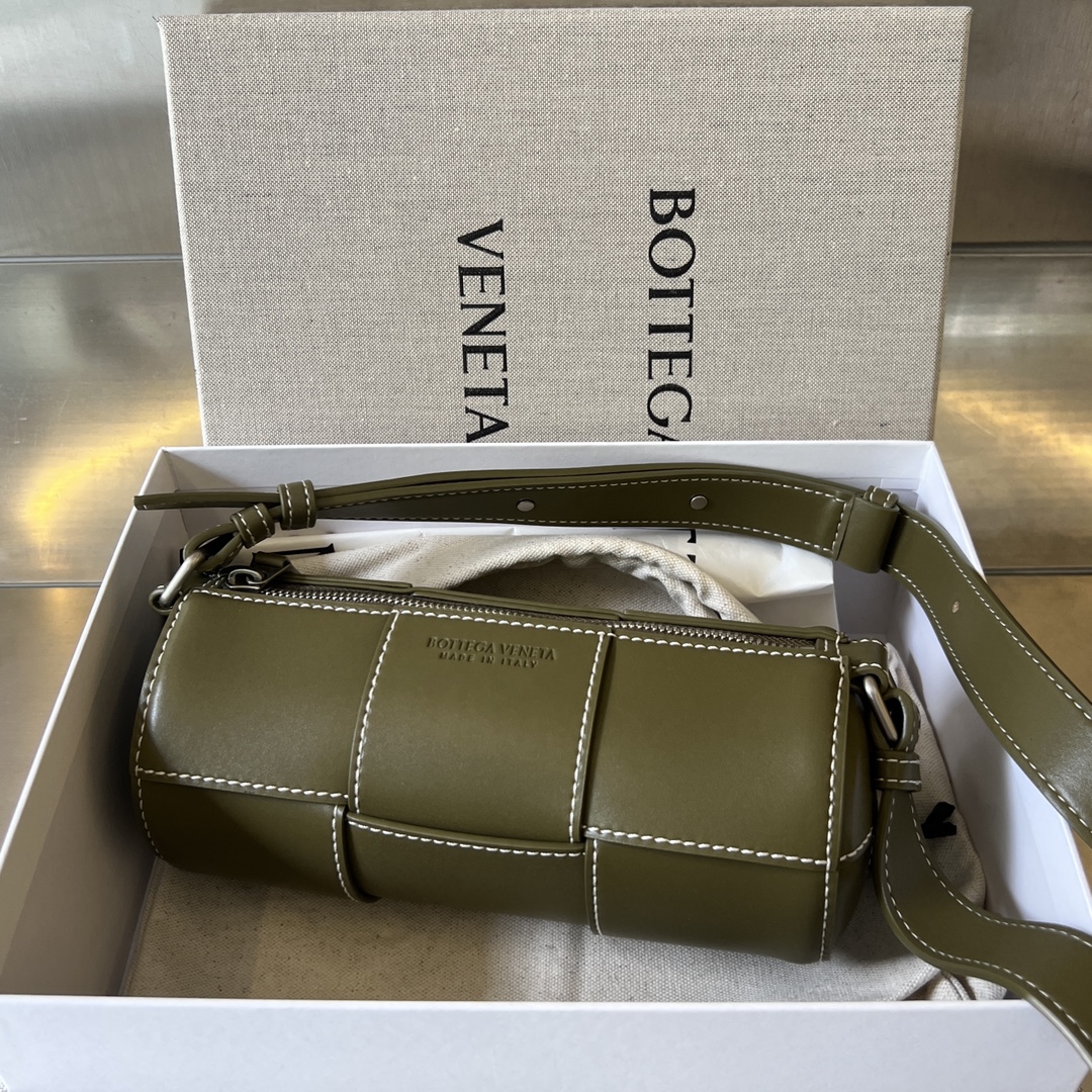 modal image 14