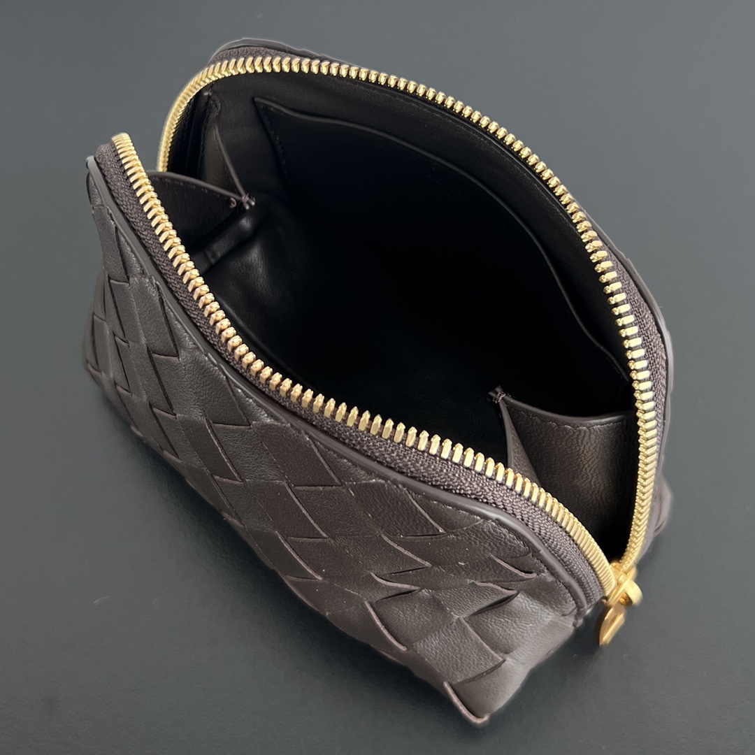 modal image 15