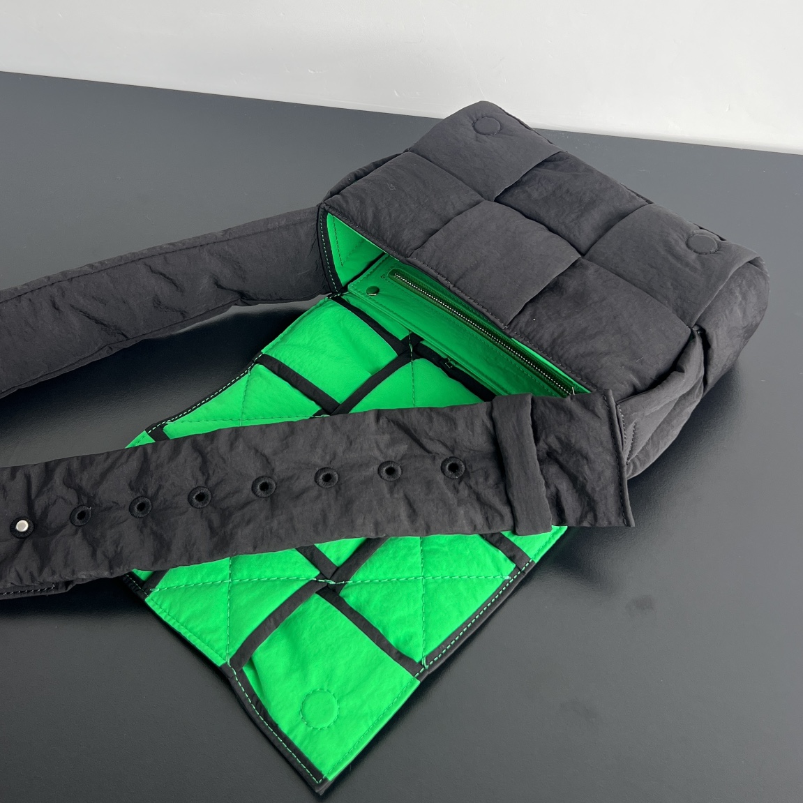 modal image 12