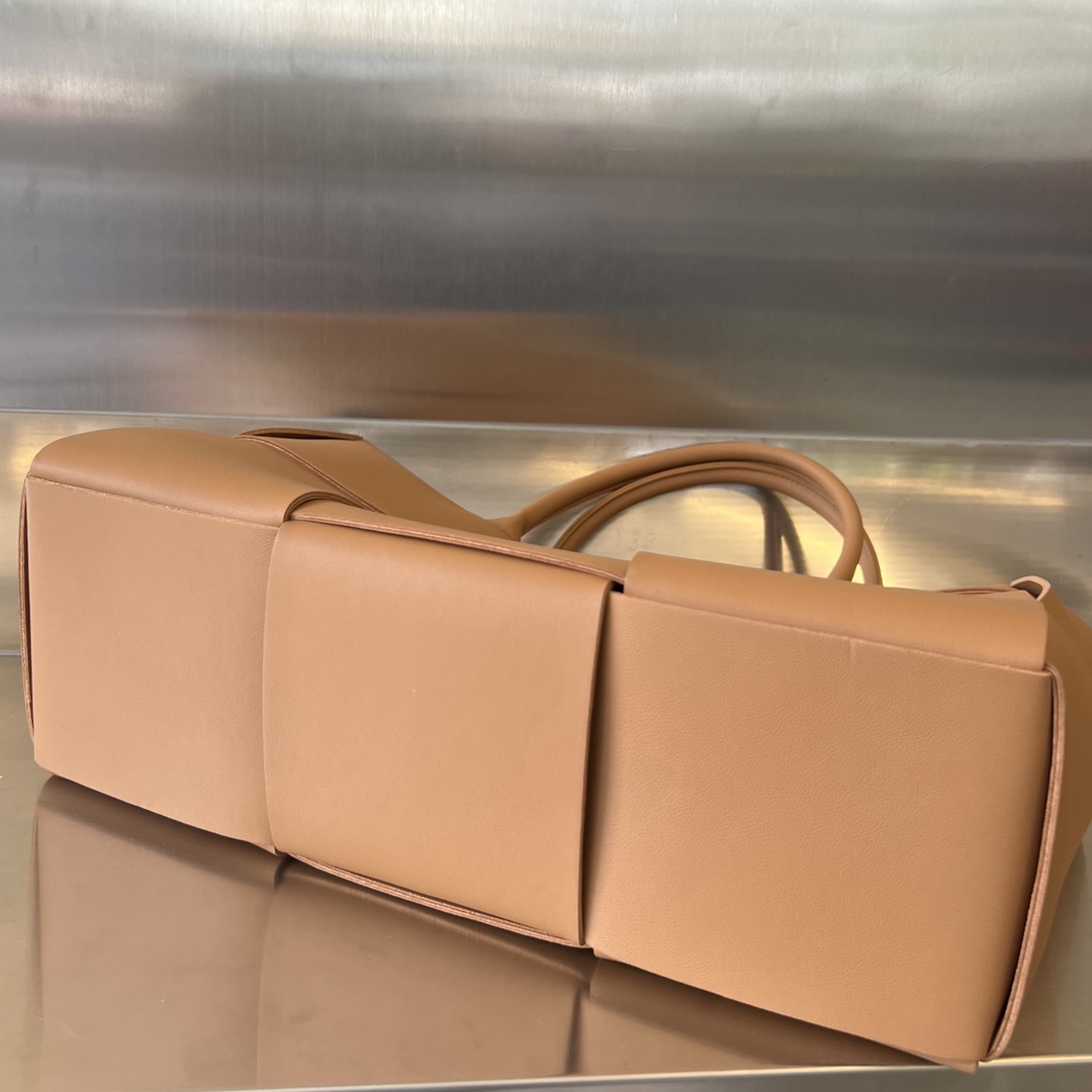 modal image 5