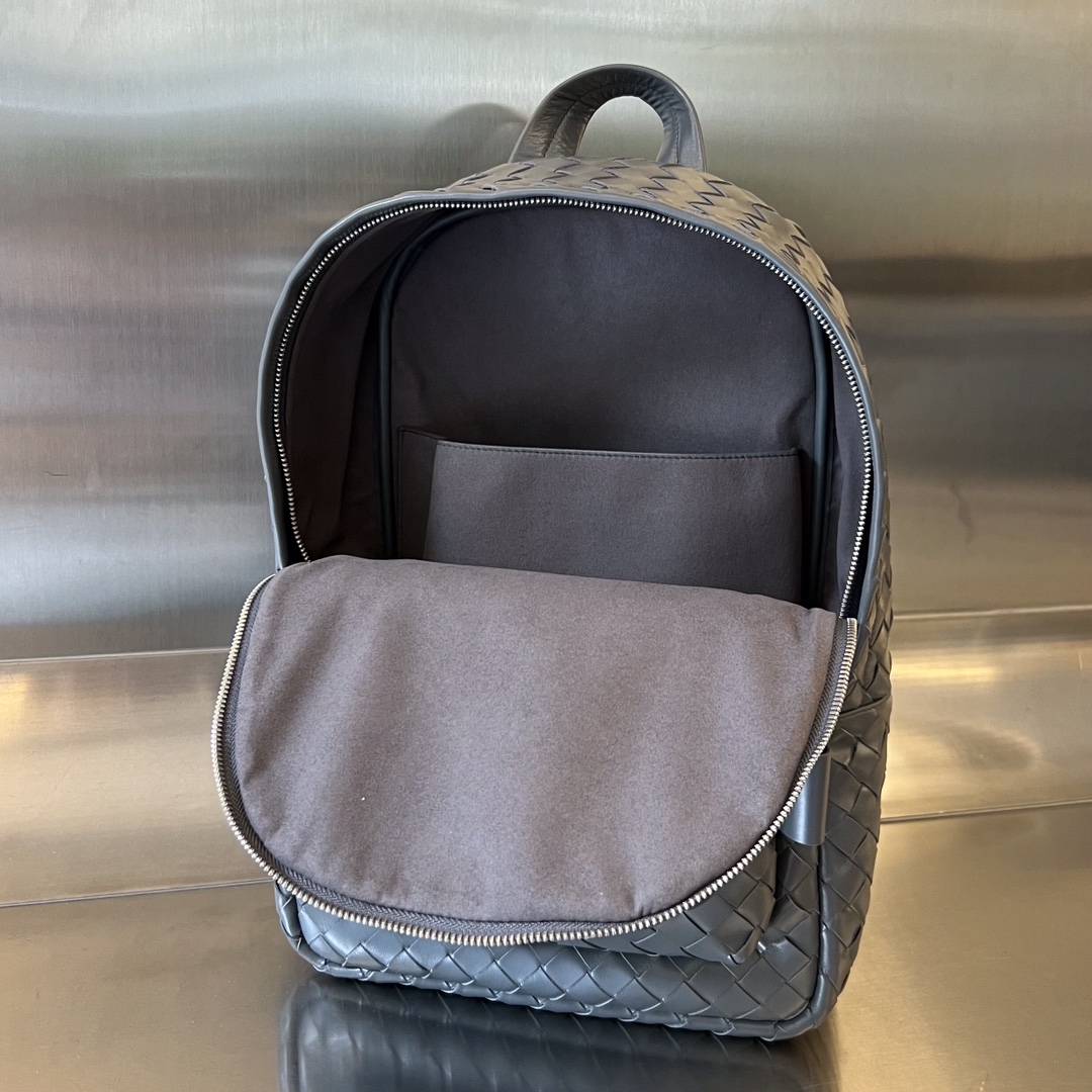 modal image 5